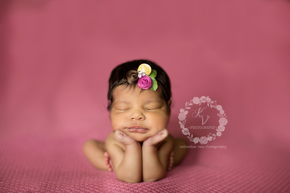 head in hands, froggie pose