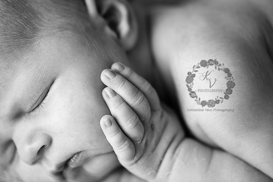 newborn macro fingers