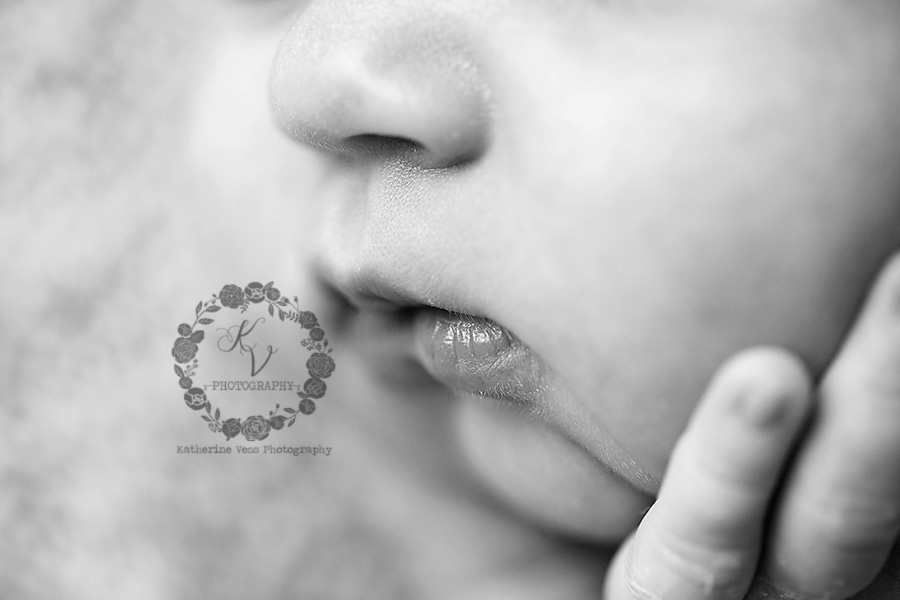 newborn macro lips