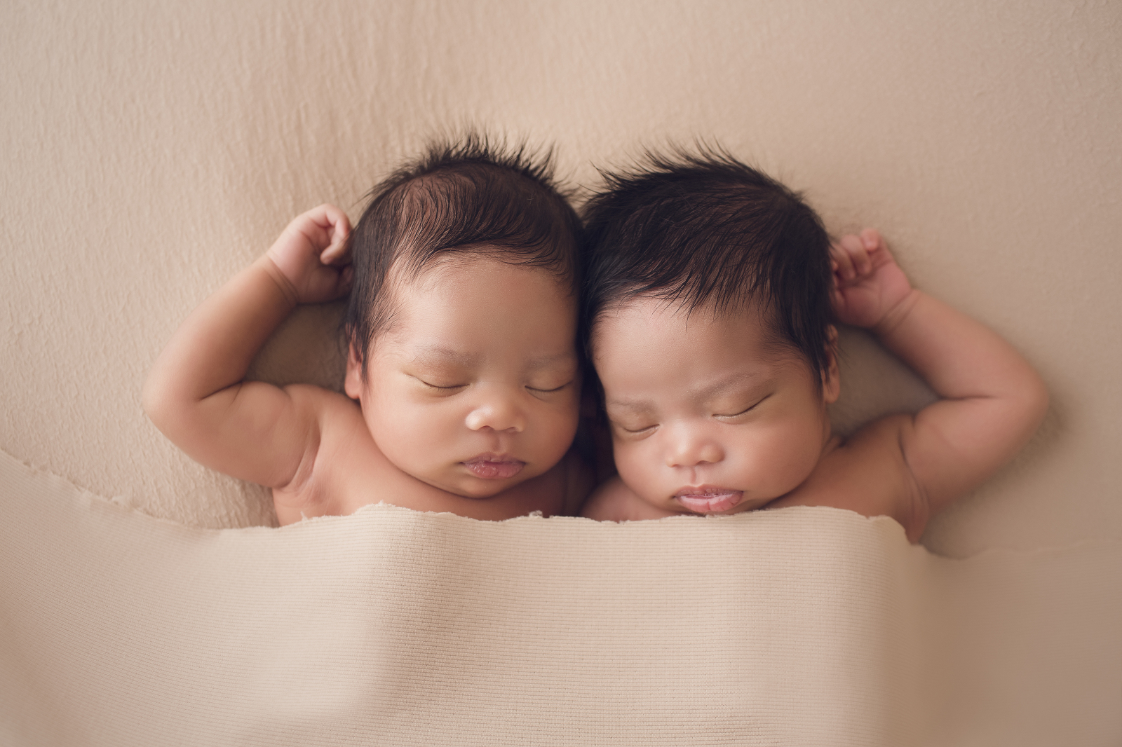 Sacramento baby photography newborn twins