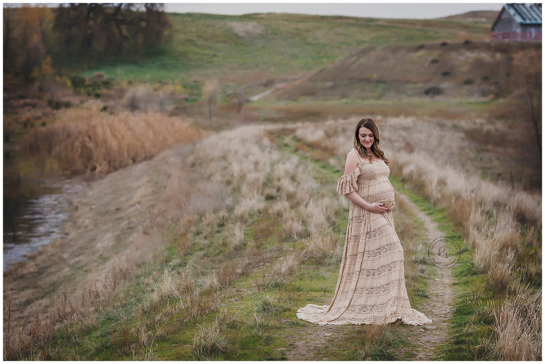 Best Sacramento Maternity Photographer