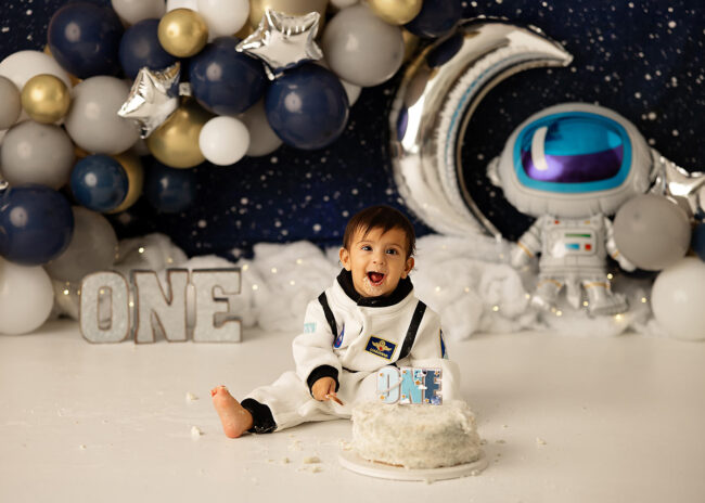 sacramento cake smash photographer outer space